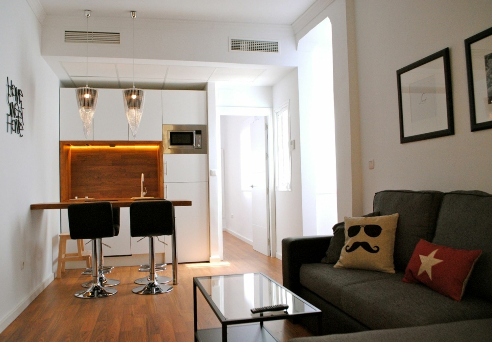 Minimal Rooms Málaga Eksteriør bilde
